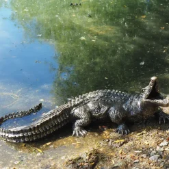 Reptiles^Statues & Sculptures Baby Crocodile Bronze Metal Garden Ornament