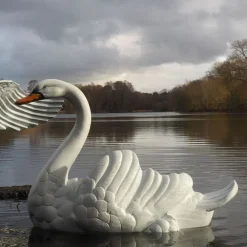 Swans^Statues & Sculptures Grand Pair of Swans Antique White Metal Garden Statues