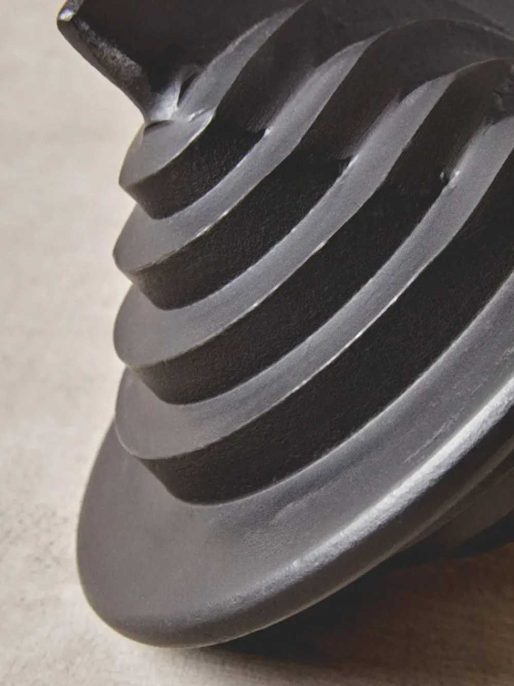 Table Top|Abstract^Statues & Sculptures Inception 17cm Black Metal Indoor Sculpture