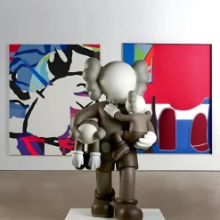 Giant|Figurative^Statues & Sculptures Lucify Go 180cm Brown Resin Indoor Sculpture