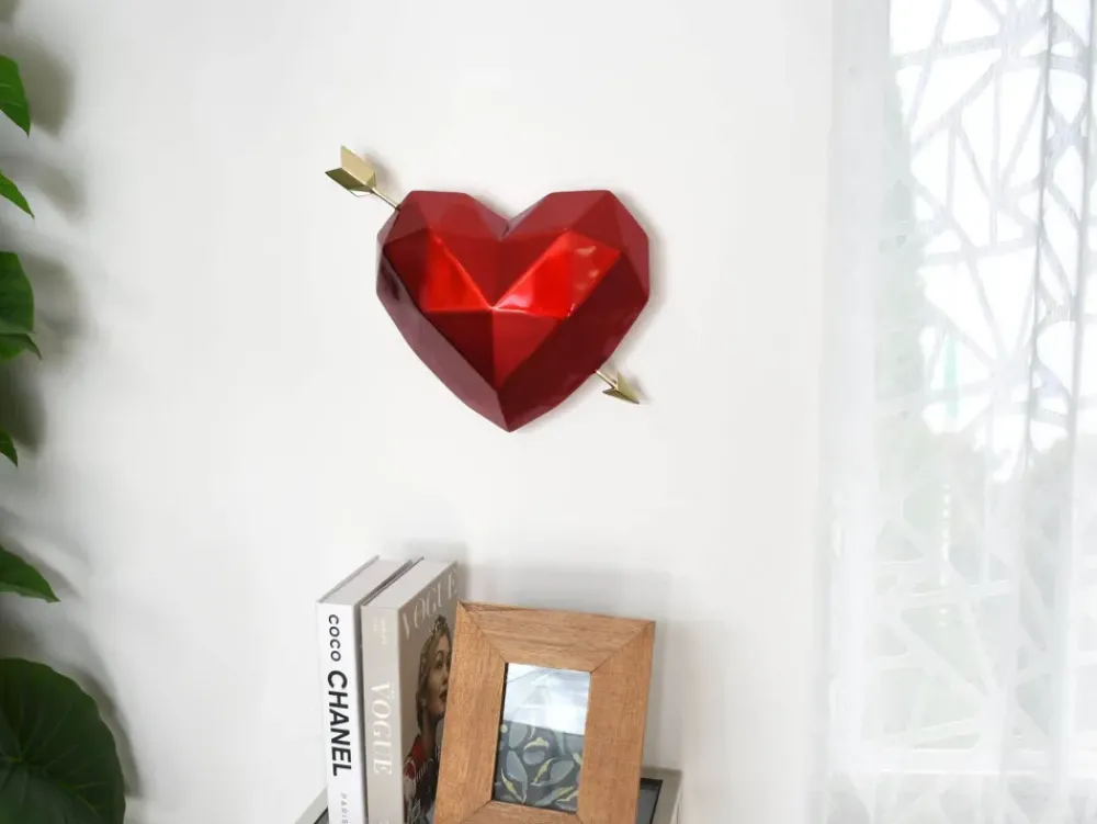 Table Top|Low Poly^Statues & Sculptures Polygon Love 31cm Red Resin Wall Sculpture