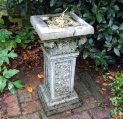 Garden Sundials^Statues & Sculptures Rocco Brass Stone Garden Sundial