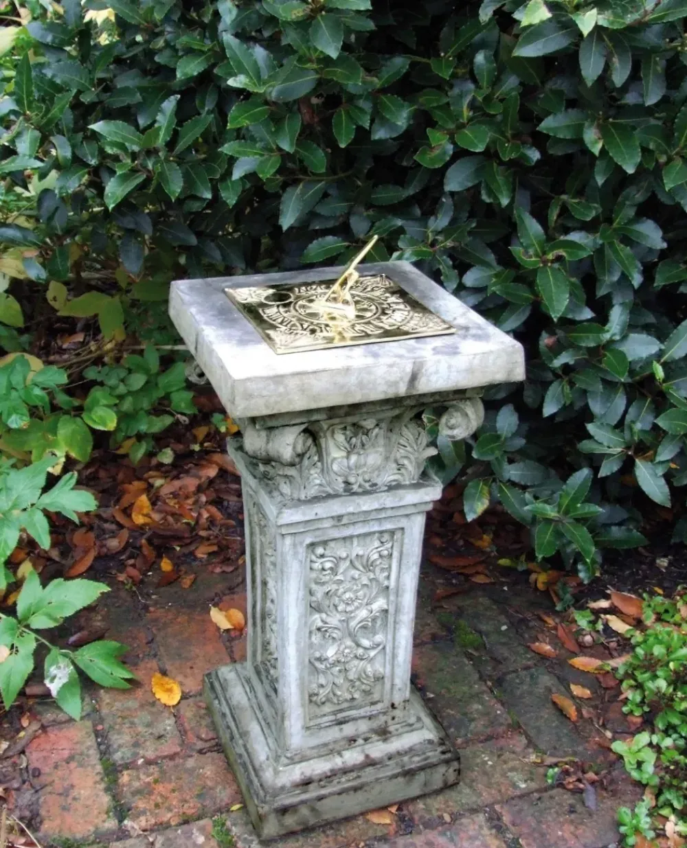 Garden Sundials^Statues & Sculptures Rocco Brass Stone Garden Sundial